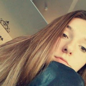 Meet your Posher, Abi